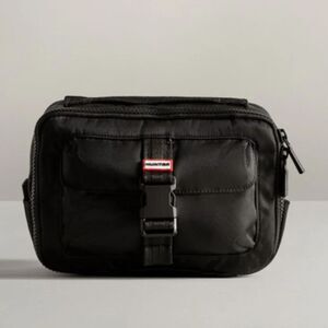 Hunter Nylon 3-Way Clip Top Crossbody Bag- Black